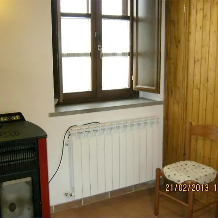 Holiday home Holiday Home Frazione Morano Osteria